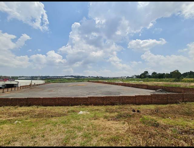 12,082M² VACANT LAND TO LET IN DENVER